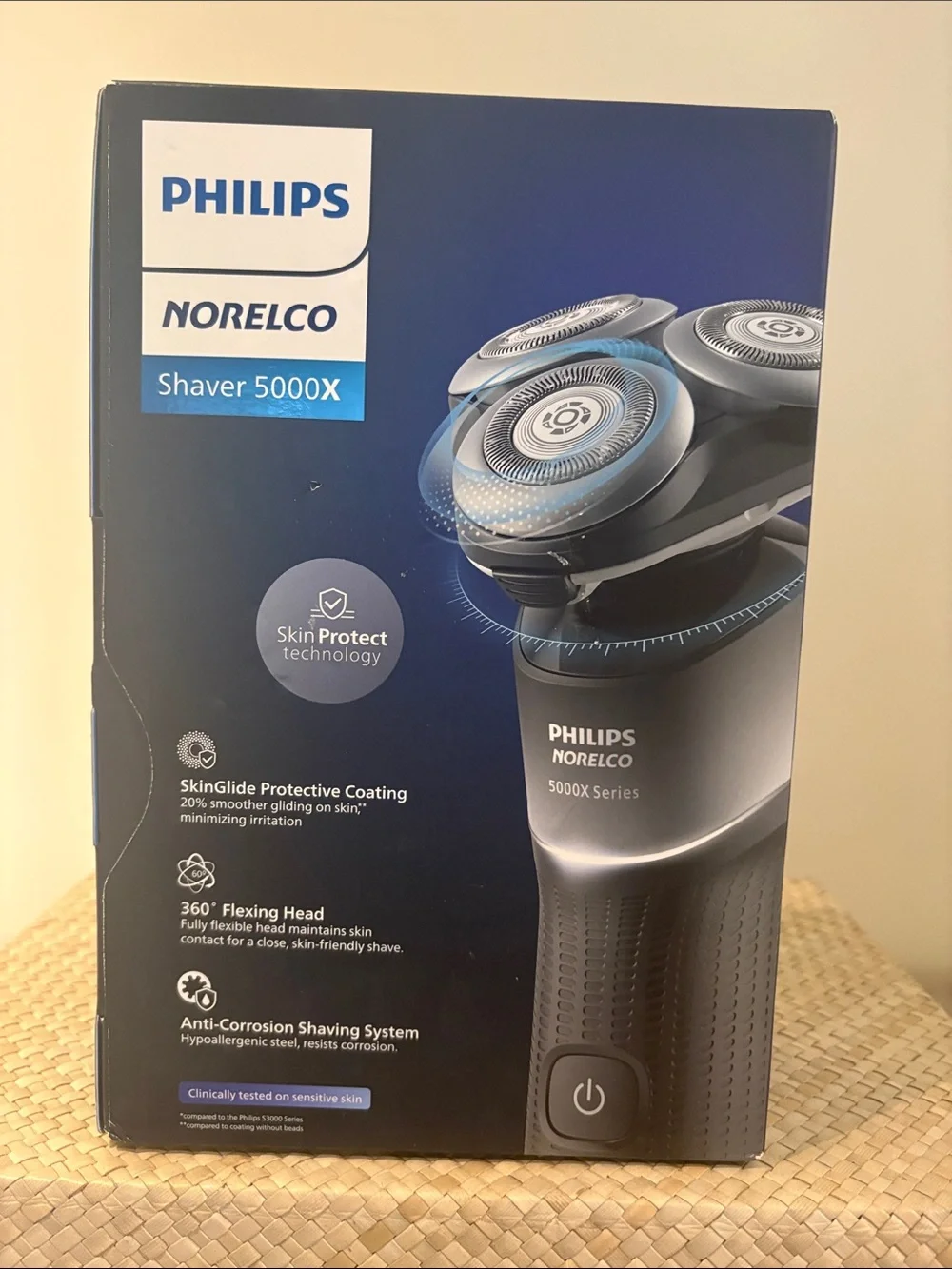 New Sealed Philips Norelco Shaver 5000X Skin Protect Black Wet Dry SkinGlide